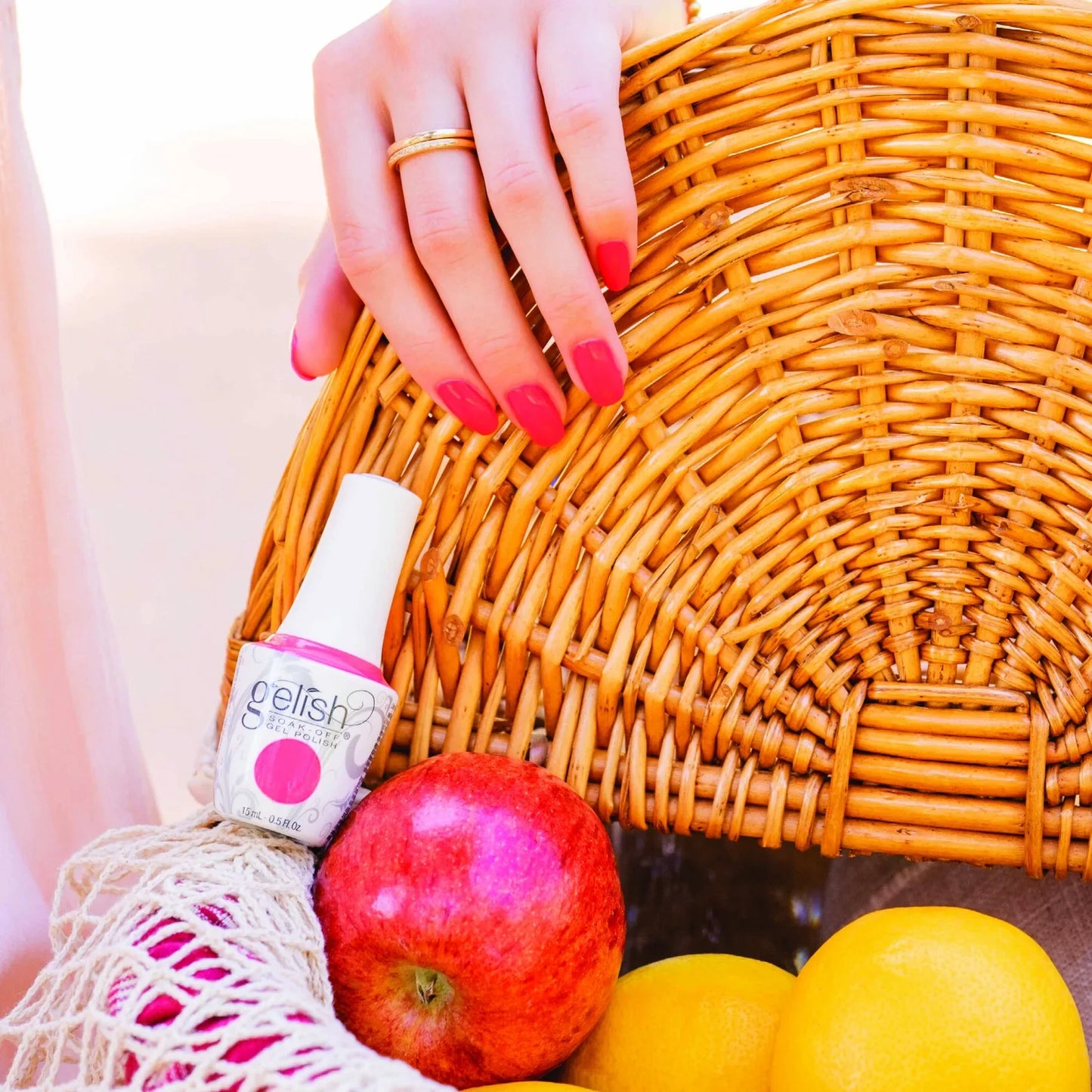 895 - SHAKE IT TILL YOU SAMBA - Gel Polish  - 15ml