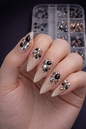 Queen - Black Beads - Pearls - 3D - #73