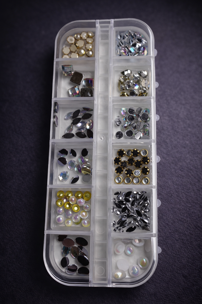 Queen - Rhinestones Mix Variety- #67