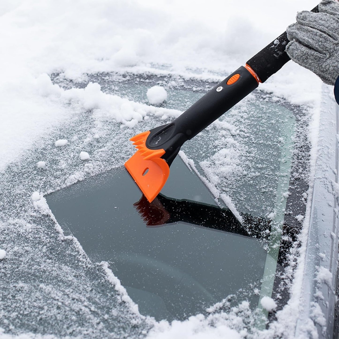‎Snow Moover 39" Extendable Snow Brush with Squeegee & Ice Scraper | Foam Grip | Auto Snow Brush | Auto Ice Scraper | Car Truck SUV
