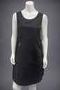 Therapispa - Apron Round Neck W/Button - Black