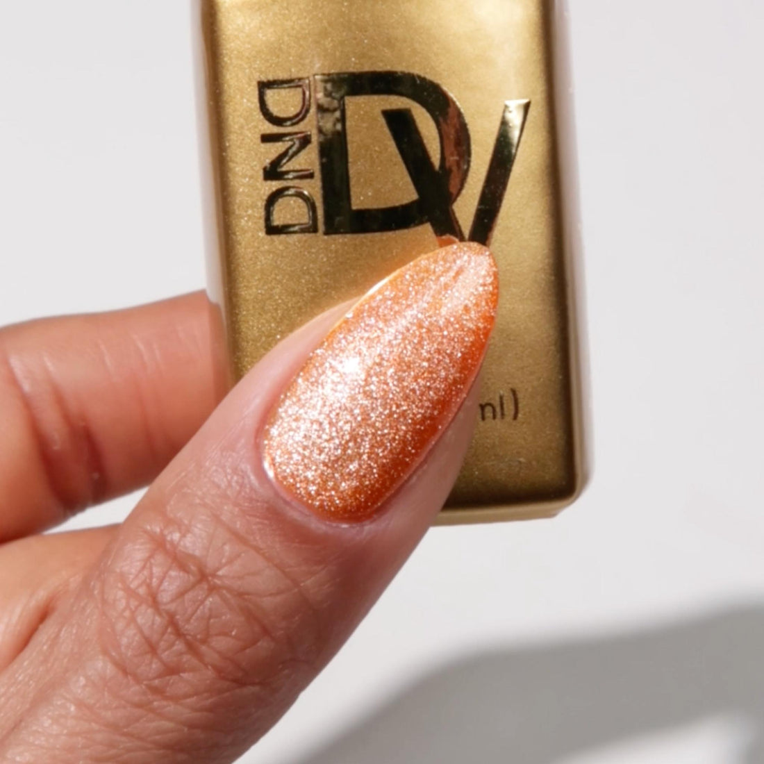 Diva 9D Cat Eyes Candy #21 - Button Nose