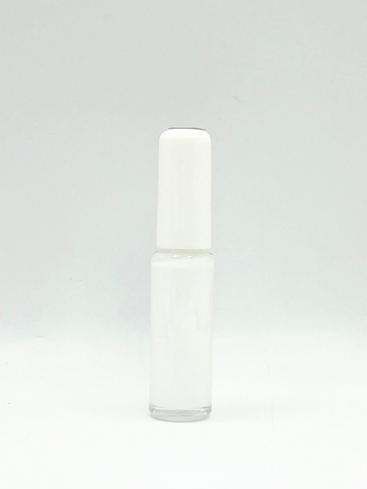 Queen Nail Art - 017 White Swan