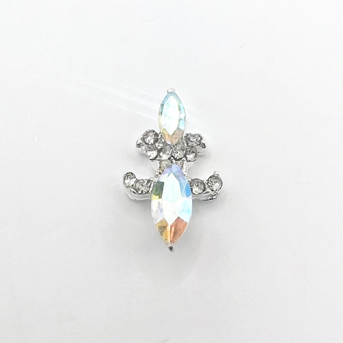 Queen - Nail Charms 10pc - #216 Silver Iridescent Crest