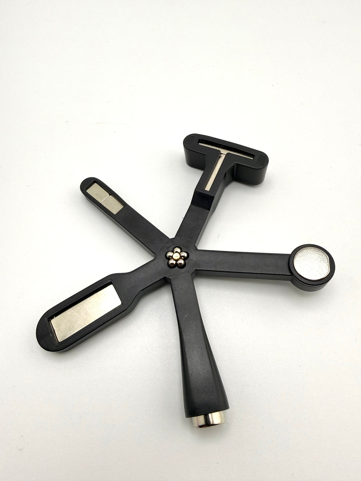 Gel-Le - Multifunctional Cat Eye Magnet (Black)