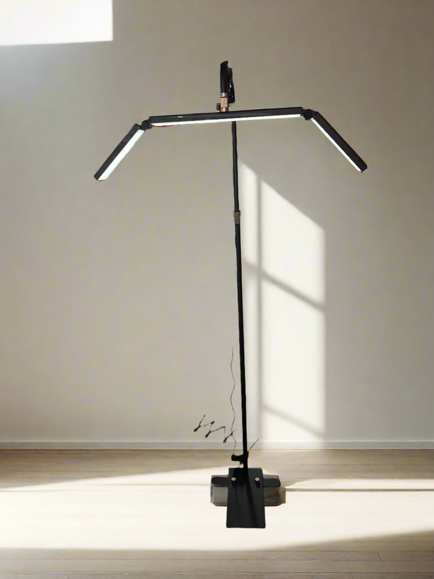 Led Light with Stand (Black)