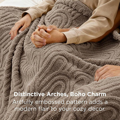 Bedsure Gentlesoft Fleece Blanket for Bed - Distinctive Arches,Super Soft & Cozy, Fluffy Blankets for Women & Girls, Ideal for Sofa & Couch, Boho Charmartfully Embossed Pattern Adds Amodern Flair to Your Cozy Decor,All-Season