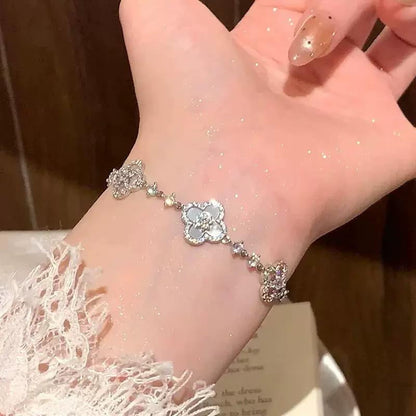 Lucky Four-Leaf Clover Hollow Adjustable Bracelet, New Luxury Bracelet, Charm Jewelry Gift, Exquisite Bracelet Holiday Gift