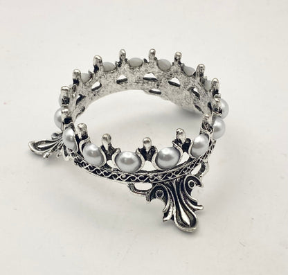 Fierce Beauty - Crown Brush Stand