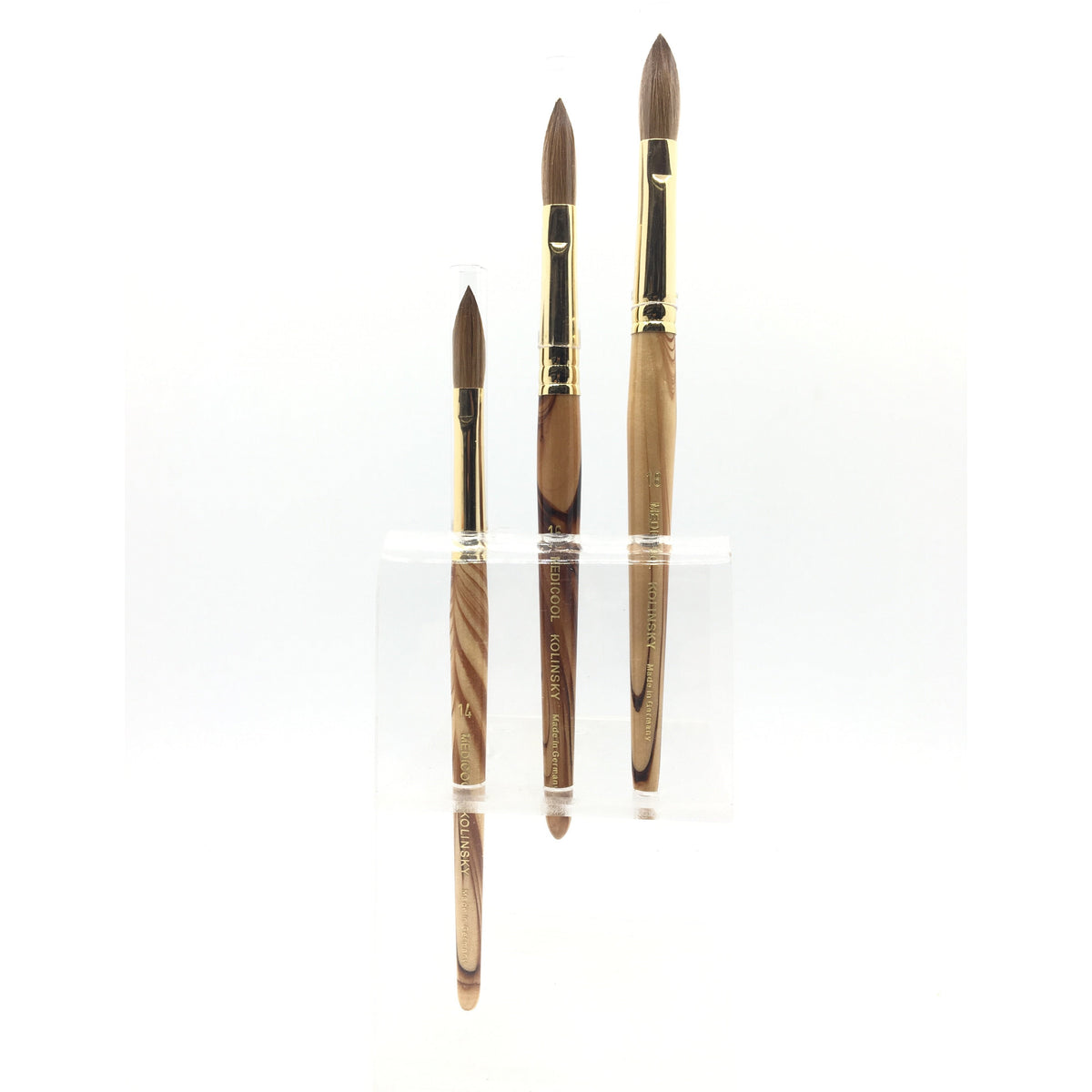 Medicool - Kolinsky Acrylic Brushes - Wood Handle #20