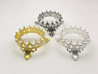 Fierce Beauty - Crown Brush Stand