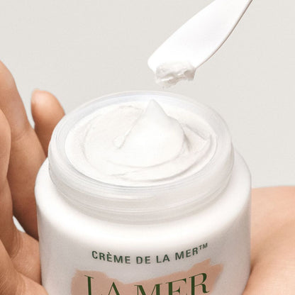 La Mer Crème de la Mer Moisturizing Cream for Radiant Skin 60ml