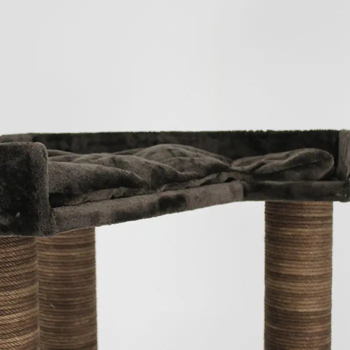 Lotus Pet Design Luxembourg Brown Cat Scratching Post